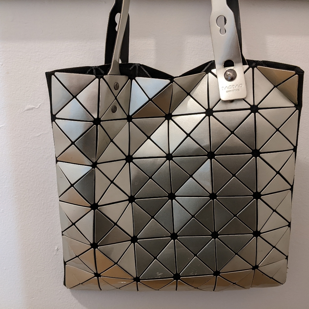 Geometric Shoulder Bag
